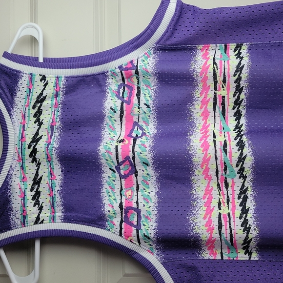 NEW Nike Stories Dri-fit Jersey! - Picture 8 of 10